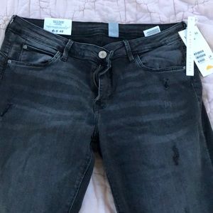 Black distressed jeans